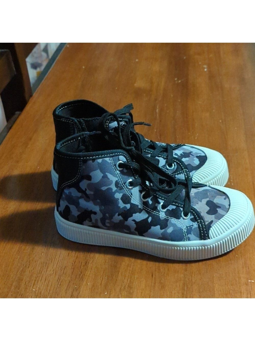 Dream Pairs Black Camouflage High Top Sneakers Boy Size 13